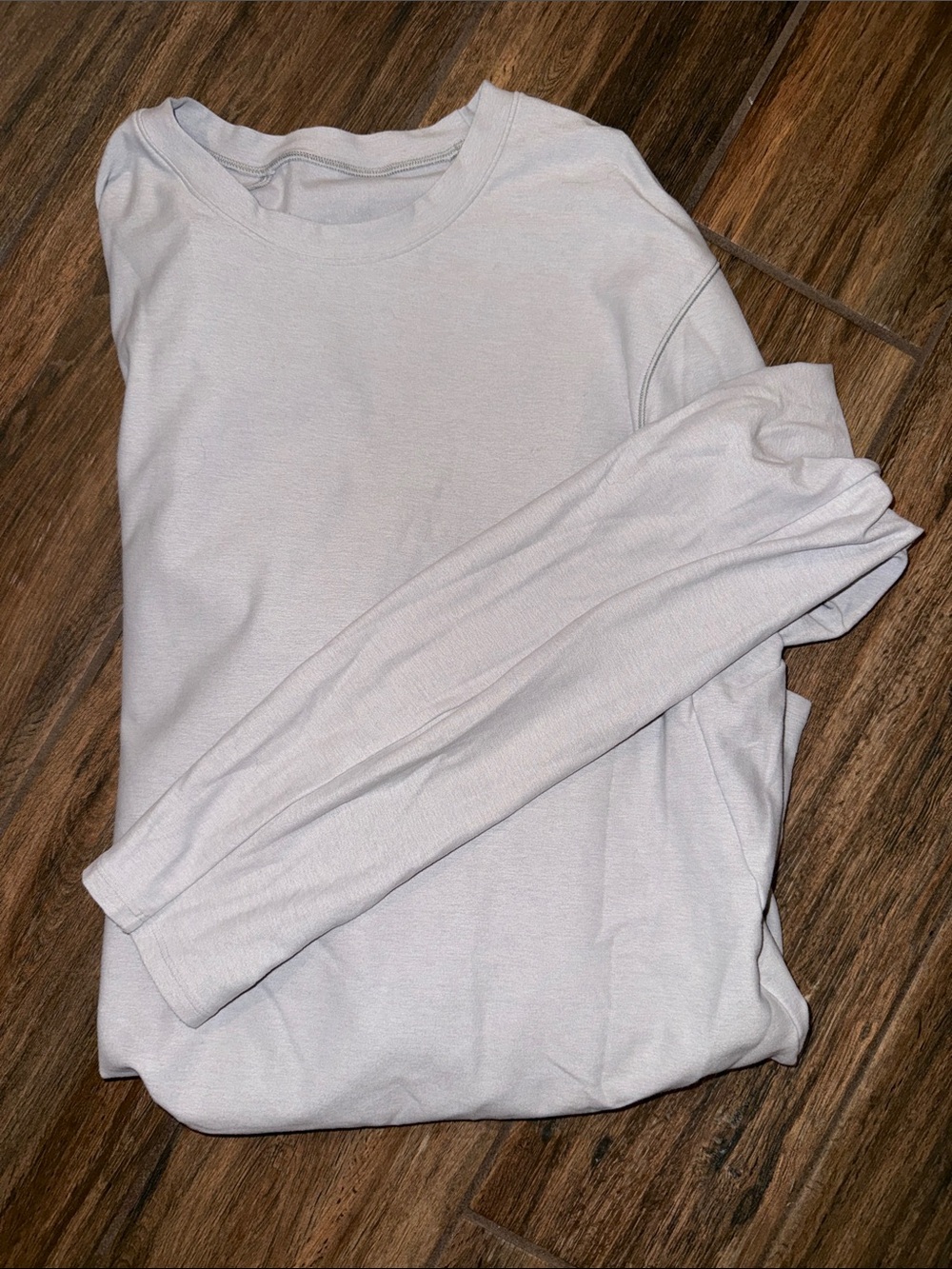 lululemon athletica Light Gray Long Sleeve Crew